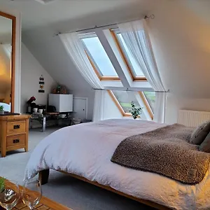  Homestay Valley House