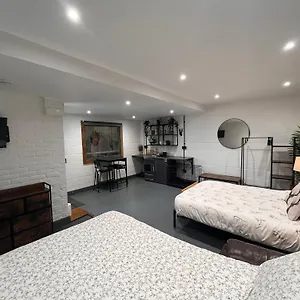  Apartment Sleep Next To A Horse In A Stable By The !